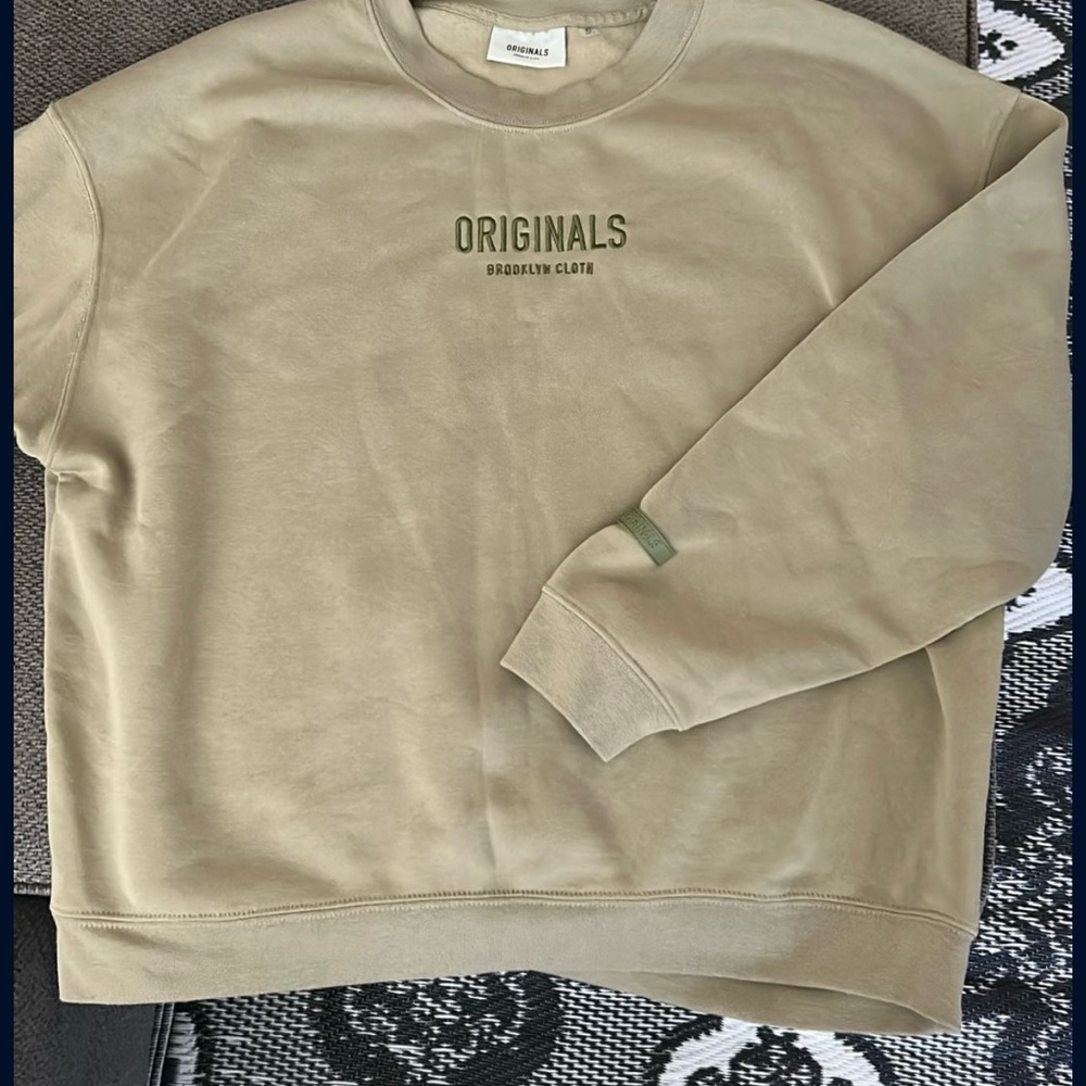 Brooklyn Cloth Men's Beige Crewneck Sweater